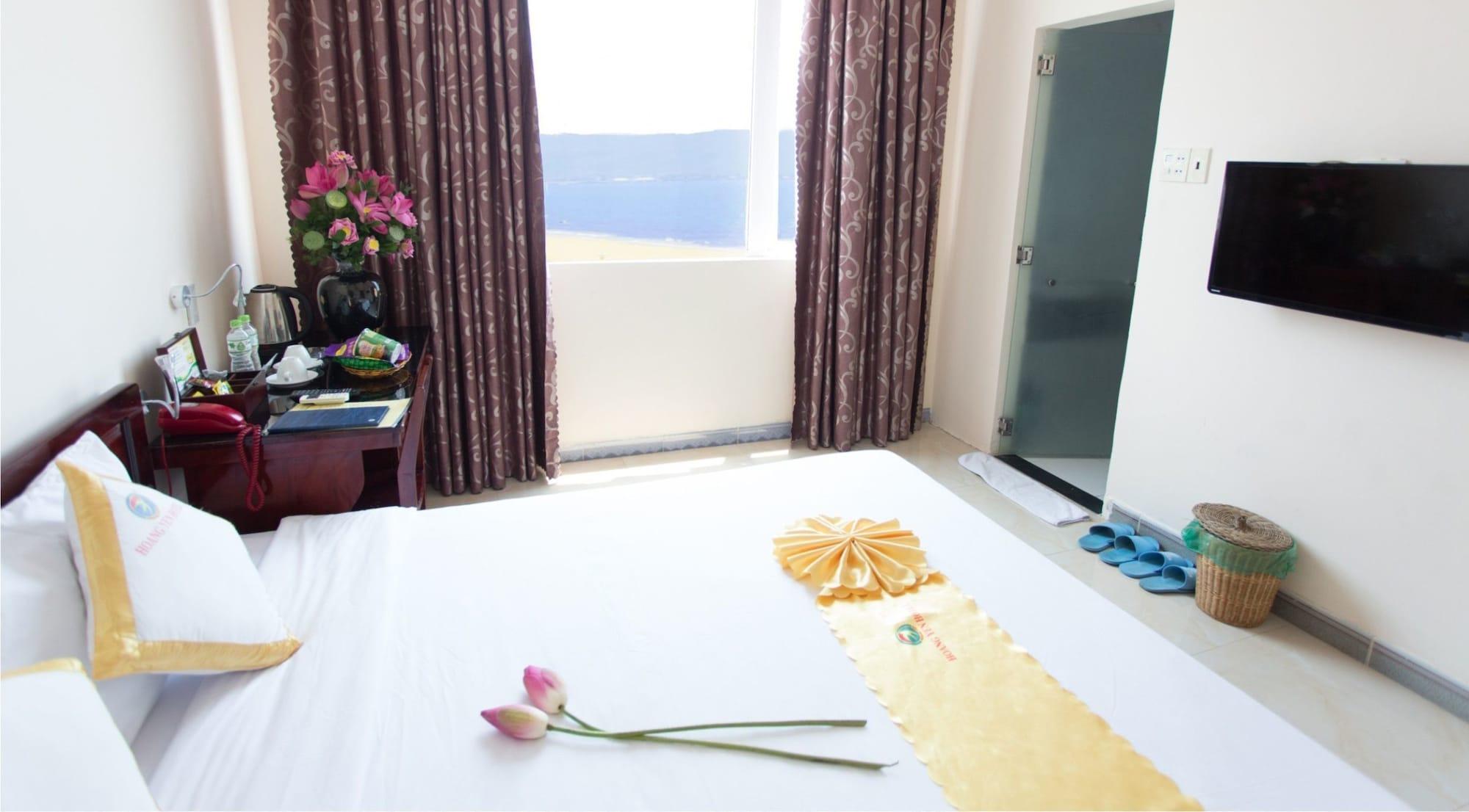 Hong Phuc Hotel Куи Нхон Екстериор снимка