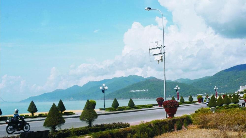 Hong Phuc Hotel Куи Нхон Екстериор снимка
