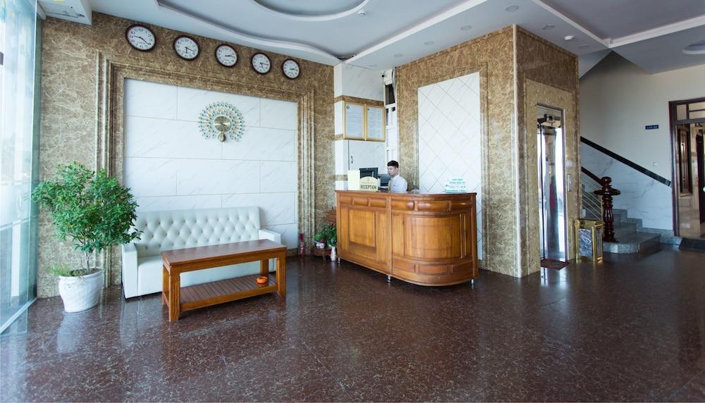 Hong Phuc Hotel Куи Нхон Екстериор снимка